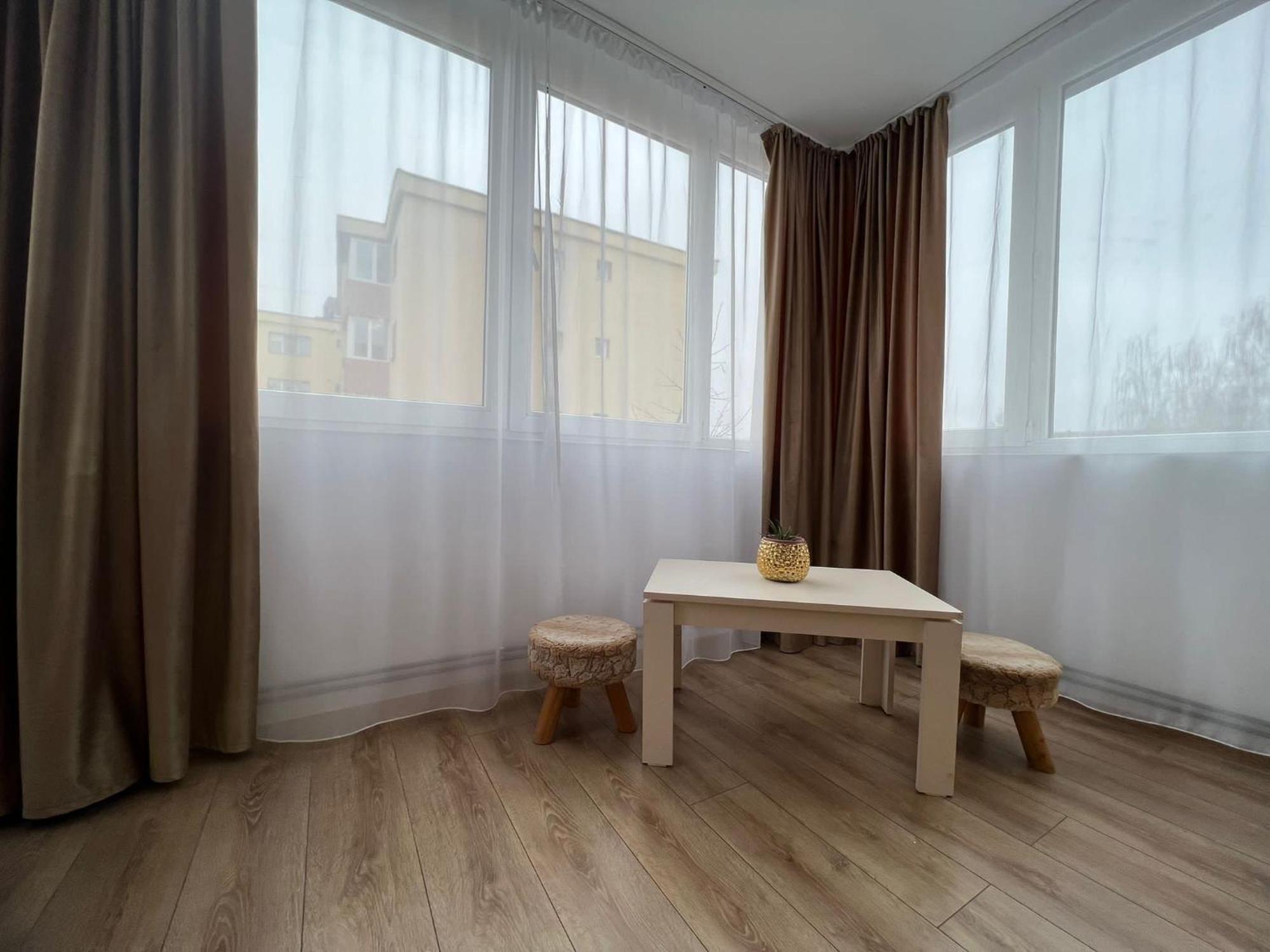 Aparthotel Braşov Buitenkant foto
