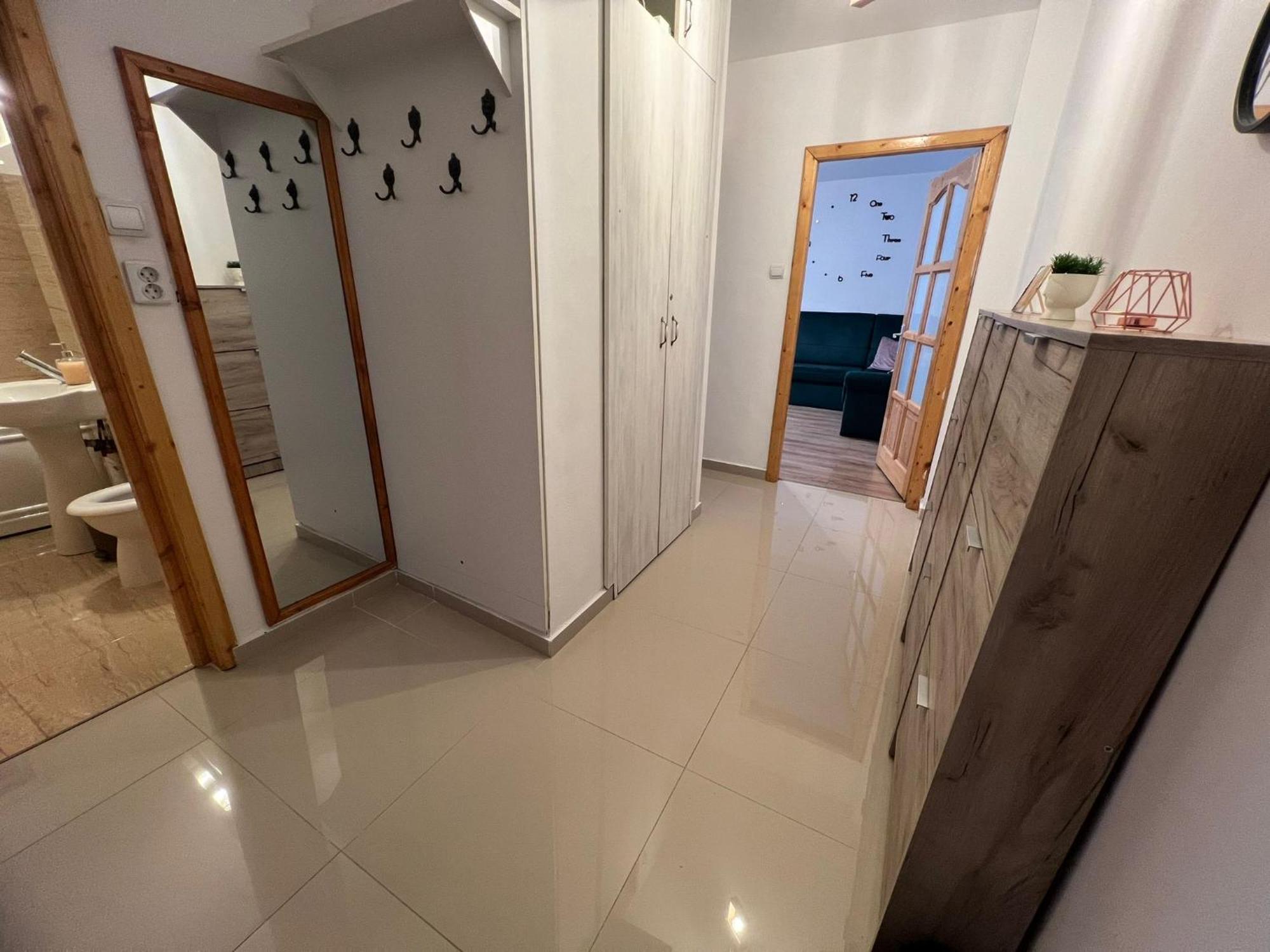 Aparthotel Braşov Buitenkant foto